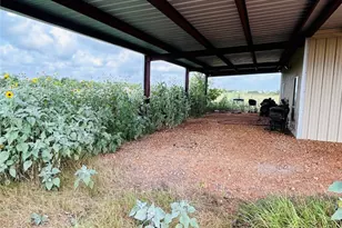 1240 Crooked Rd, Cat Spring, TX 78933 - Photo 4