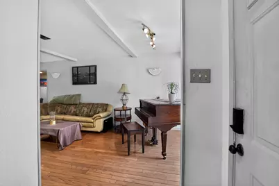 915 Oak Cliff Drive, Grapevine, TX 76051 - Photo 10