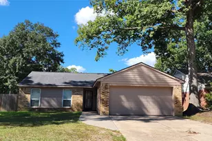 3123 Silver Falls Dr, Houston, TX 77339 - Photo 2