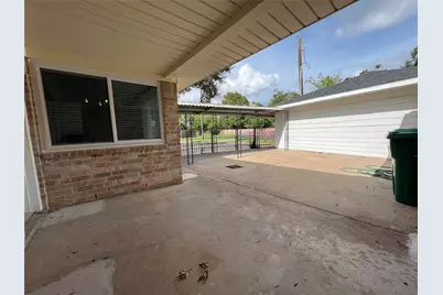 10903 Albury Drive, Houston, TX 77096 - Photo 22