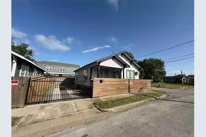 2400 Burkett Street, Houston, TX 77004 - Photo 2