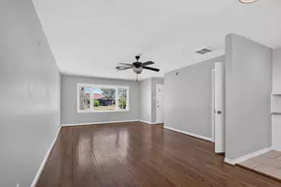 1409 Wycliffe Dr, Houston, TX 77043 - Photo 8