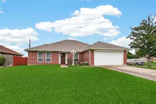 3413 Blue Wing Dr, Dickinson, TX 77539 - Photo 2