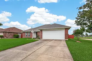 3413 Blue Wing Dr, Dickinson, TX 77539 - Photo 4