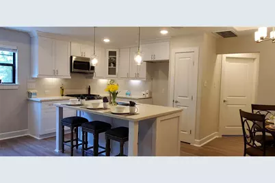 1415 E April Villas #B, Conroe, TX 77356 - Photo 2