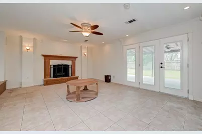 8515 Twelve Oaks Drive, Texas City, TX 77591 - Photo 12
