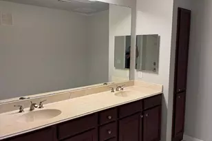 7575 Kirby Dr, Houston, TX 77030 - Photo 20