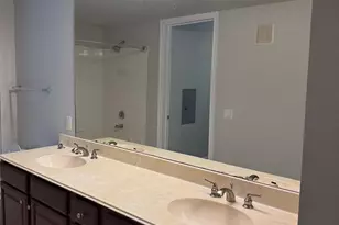 7575 Kirby Dr, Houston, TX 77030 - Photo 18