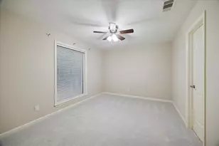 19 Thornhill Oaks Dr, Houston, TX 77015 - Photo 26
