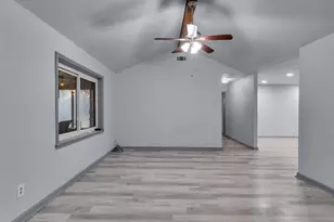 7210 Pine Grove Dr, Houston, TX 77092 - Photo 14