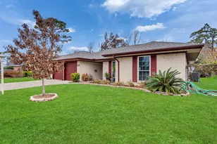 7210 Pine Grove Dr, Houston, TX 77092 - Photo 2