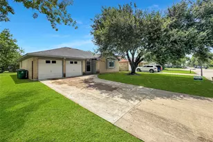 12019 New Brunswick Dr, Houston, TX 77089 - Photo 18