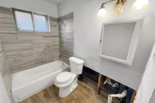 12019 New Brunswick Dr, Houston, TX 77089 - Photo 6