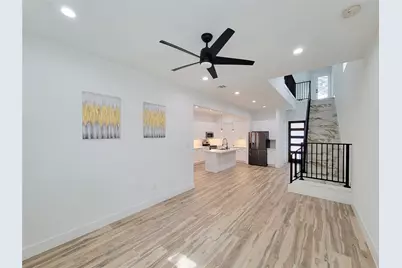 5019 Creekmont Drive, Houston, TX 77091 - Photo 8