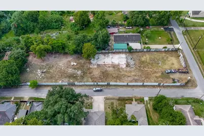 6402 Tuskegee Street, Houston, TX 77091 - Photo 2