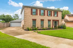 10407 Waving Fields Dr, Houston, TX 77064 - Photo 2