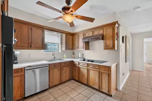 10407 Waving Fields Dr, Houston, TX 77064 - Photo 8