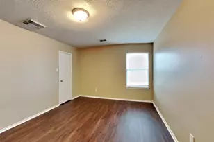 8030 Echinacea Dr, Baytown, TX 77521 - Photo 14
