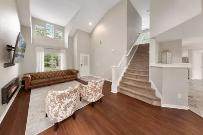 123 Sheerborne Court, The Woodlands, TX 77382 - Photo 8