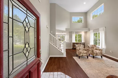 123 Sheerborne Court, The Woodlands, TX 77382 - Photo 4