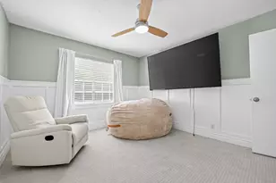 12618 Huntingwick Dr, Houston, TX 77024 - Photo 34