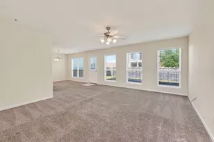 2237 Ivy Wall Dr, Conroe, TX 77301 - Photo 2