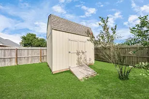 204 Audubon Woods Ct, Richwood, TX 77531 - Photo 22