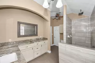 204 Audubon Woods Ct, Richwood, TX 77531 - Photo 18