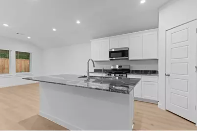 9018 Rose Water Trail, Rosharon, TX 77583 - Photo 4