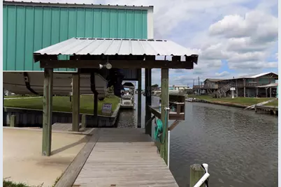 3569 County Road 202, Sargent, TX 77414 - Photo 6