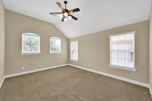 106 N Pinto Point Cir, Spring, TX 77389 - Photo 16