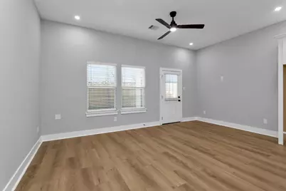6918 Dumble Street #B, Houston, TX 77021 - Photo 8