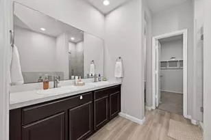 7806 London Tower Ln, Houston, TX 77044 - Photo 14