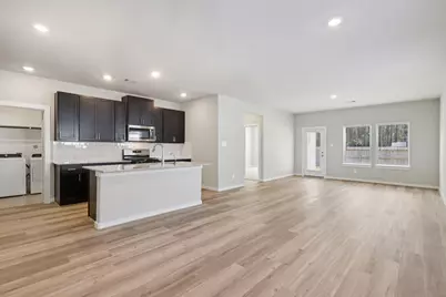 11422 Dark Amethyst Drive, Houston, TX 77048 - Photo 2