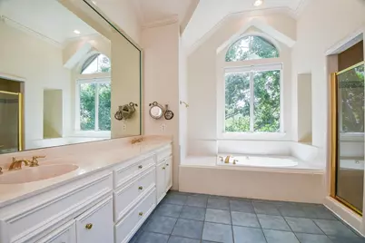 1025 Marconi Street, Houston, TX 77019 - Photo 12
