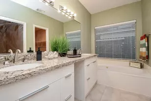 4202 Creek Hollow Ln, Missouri City, TX 77459 - Photo 20