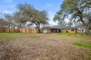355 N Monroe St, La Grange, TX 78945 - Photo 22