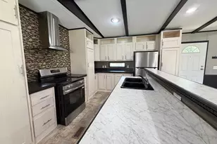 1046 Berry Rd, Lufkin, TX 75904 - Photo 10