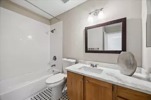 2555 Bering Dr, Houston, TX 77057 - Photo 16