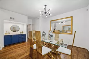 2555 Bering Dr, Houston, TX 77057 - Photo 4