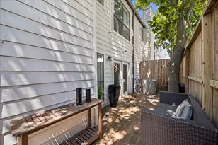 2555 Bering Dr, Houston, TX 77057 - Photo 18