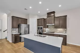 10004 Steeple Farms Dr, Houston, TX 77080 - Photo 6
