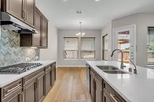 10004 Steeple Farms Dr, Houston, TX 77080 - Photo 8