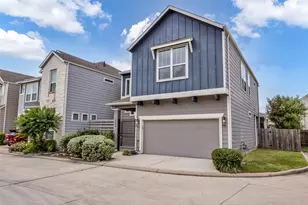 10004 Steeple Farms Dr, Houston, TX 77080 - Photo 2