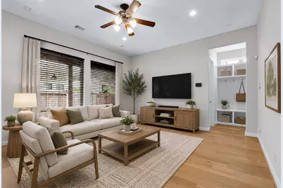 10004 Steeple Farms Drive, Houston, TX 77080 - Photo 14