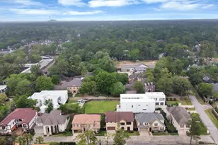 9410 Shady Ln Ct, Houston, TX 77063 - Photo 48