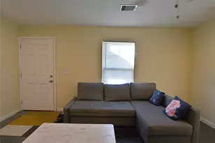 5811 Eastwood St, Houston, TX 77021 - Photo 2