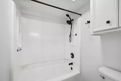 1600 Hazelwood #B, Conroe, TX 77301 - Photo 14