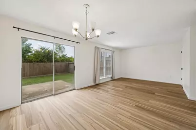 1600 Hazelwood #B, Conroe, TX 77301 - Photo 2