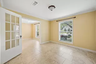10814 Overbrook Ln, Houston, TX 77042 - Photo 6